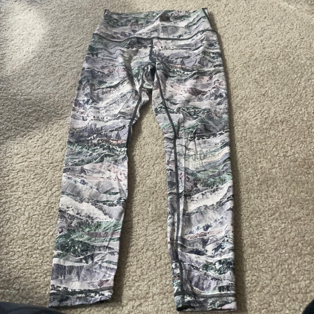 Lululemon workout pants
